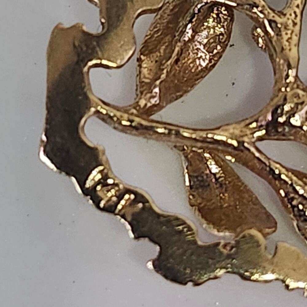 Vintage 14K Yellow Gold Mistletoe Branch Openwork Pendant Charm (5g) - Picture 3 of 3